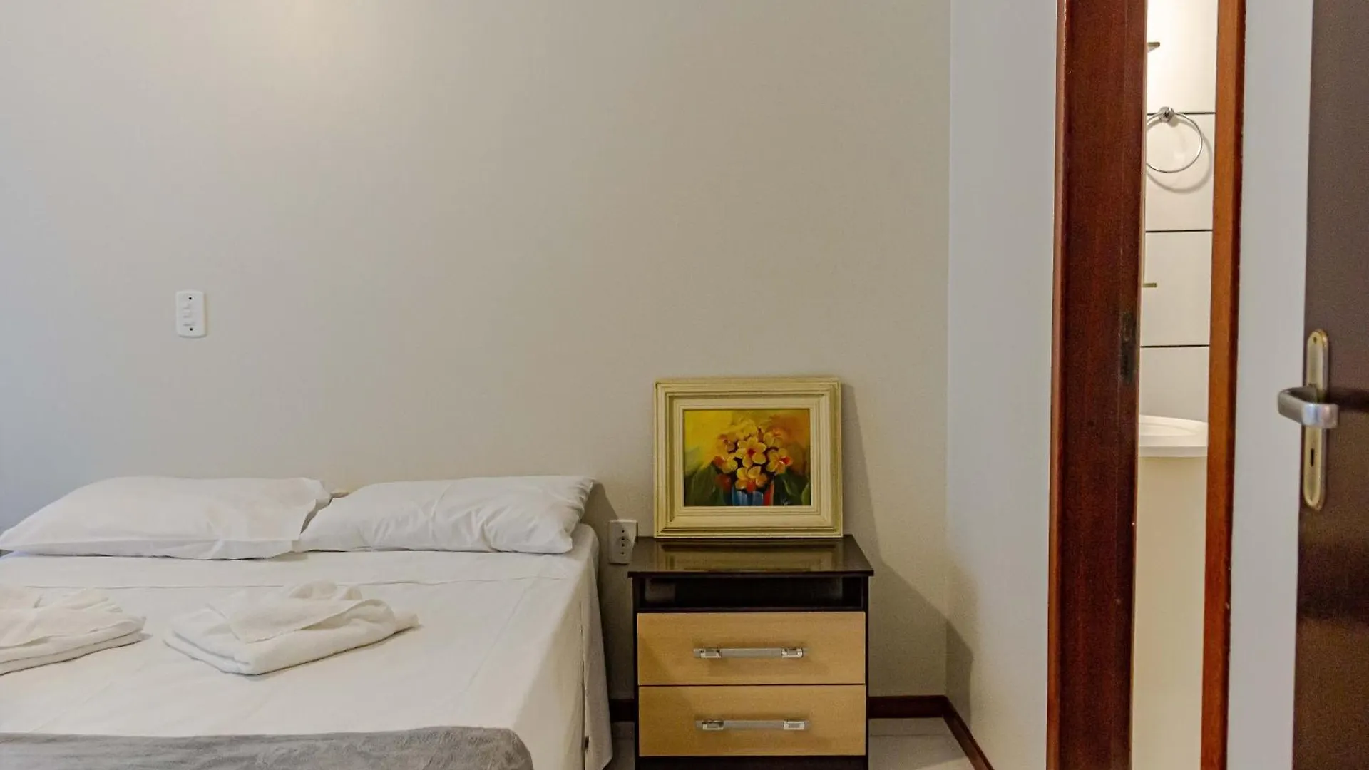 Conforto A 2 Quadras Do Mar Em Meia Praia Mm9040 イタペマ アパート